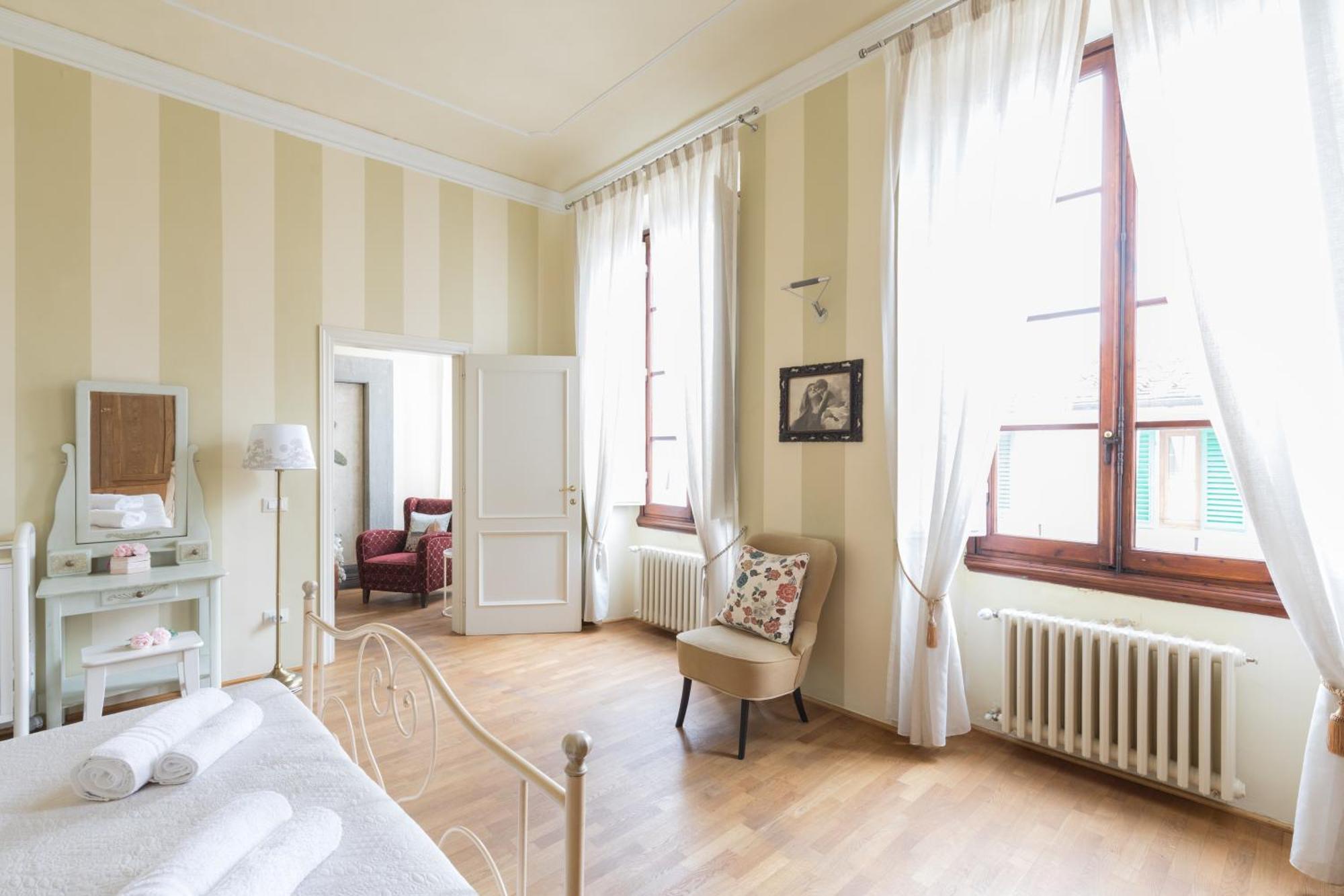 A Touch Of History, In Santa Reparata Firenze Bagian luar foto