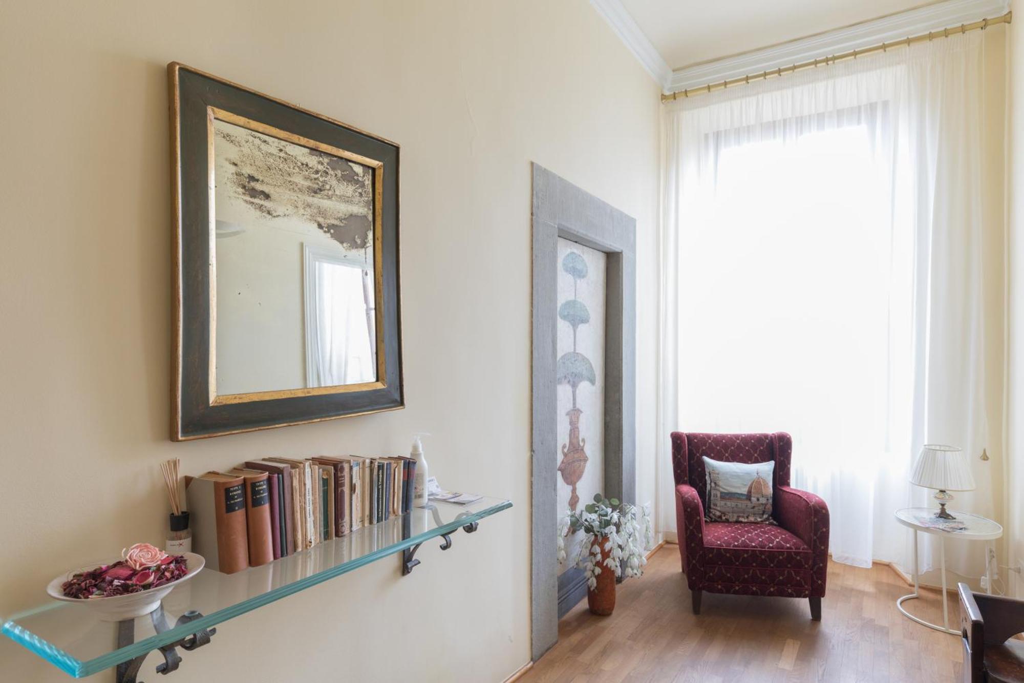 A Touch Of History, In Santa Reparata Firenze Bagian luar foto